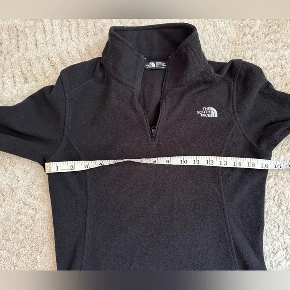The North Face fleece quarter zip pullover in black size S - Picture 3 of 4